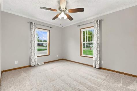 288 Paddock Circle Iowa City IA 52240