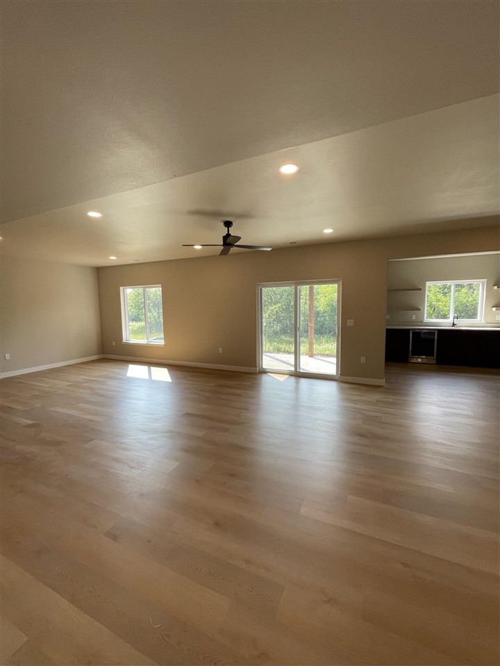 3976 Winnsboro Drive Iowa City IA 52245