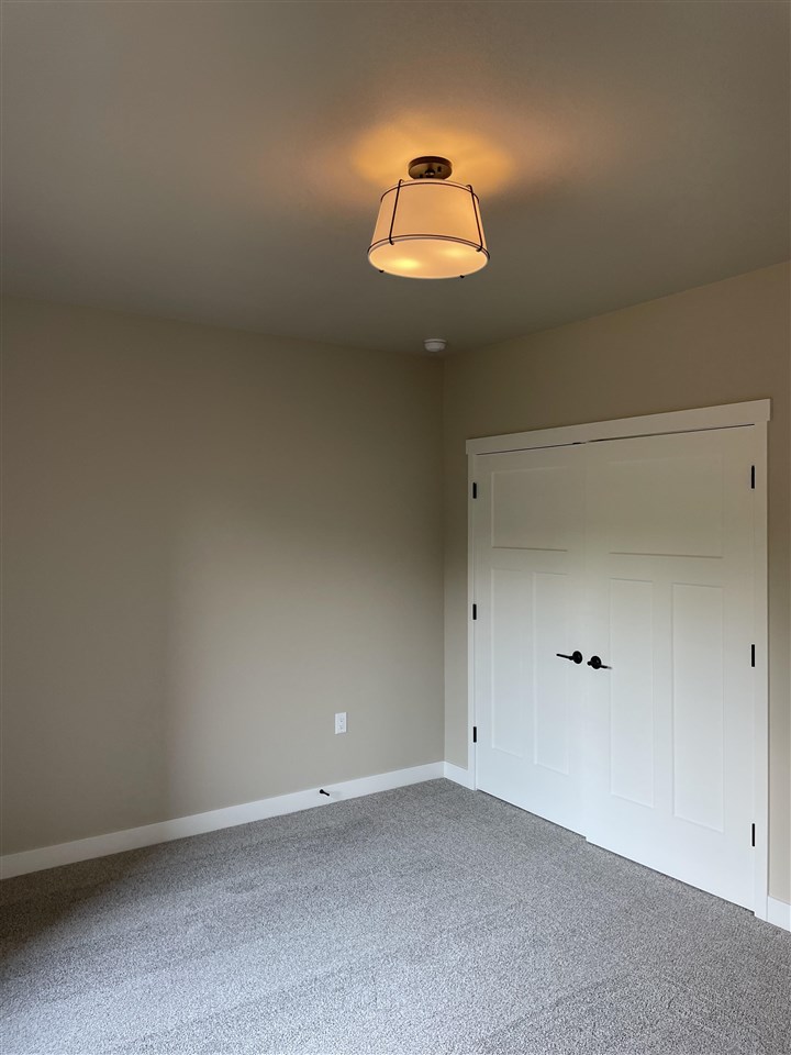 3976 Winnsboro Drive Iowa City IA 52245