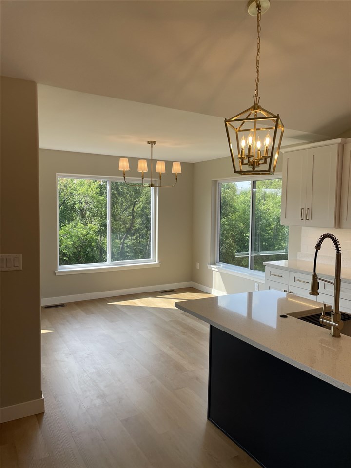 3976 Winnsboro Drive Iowa City IA 52245