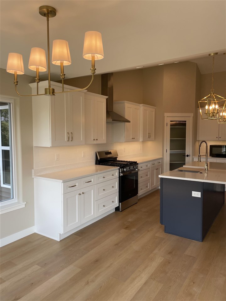 3976 Winnsboro Drive Iowa City IA 52245