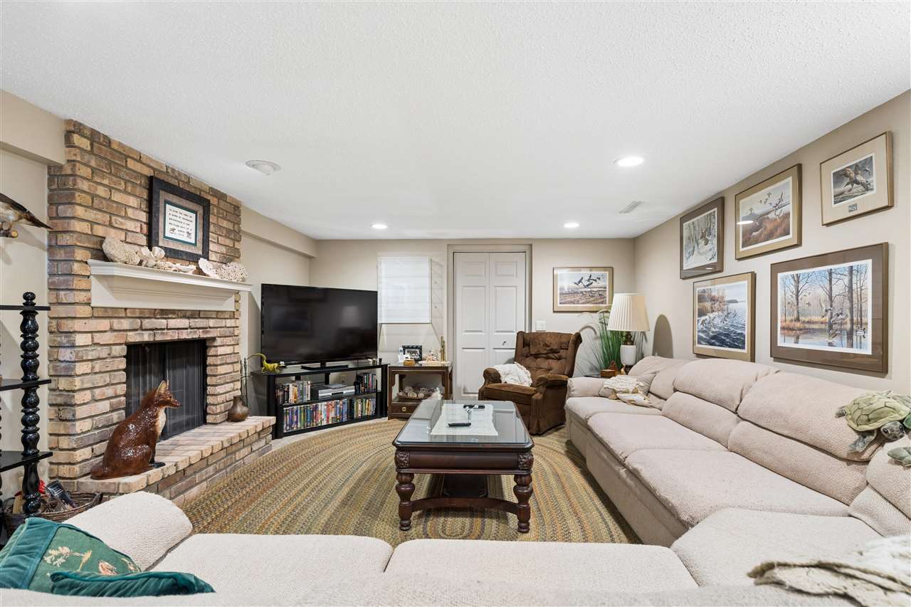 5325 Herbert Hoover Highway NE West Branch IA 52358