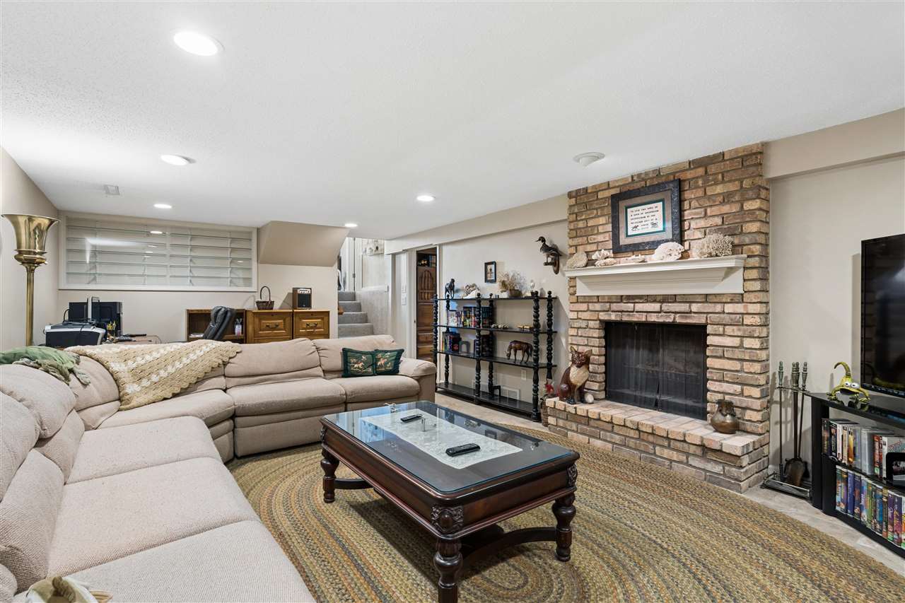 5325 Herbert Hoover Highway NE West Branch IA 52358