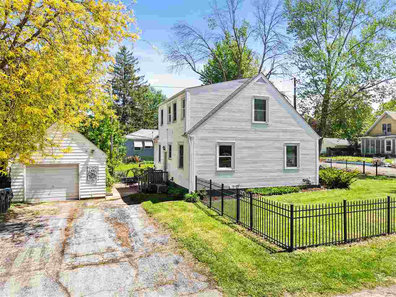 1926 E Court Street Iowa City IA 52245