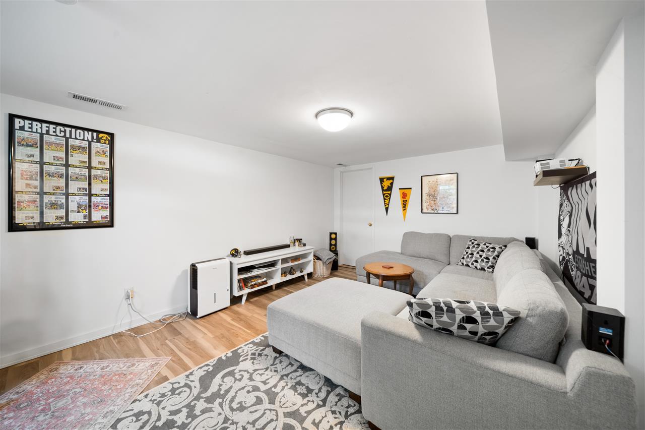 1926 E Court Street Iowa City IA 52245