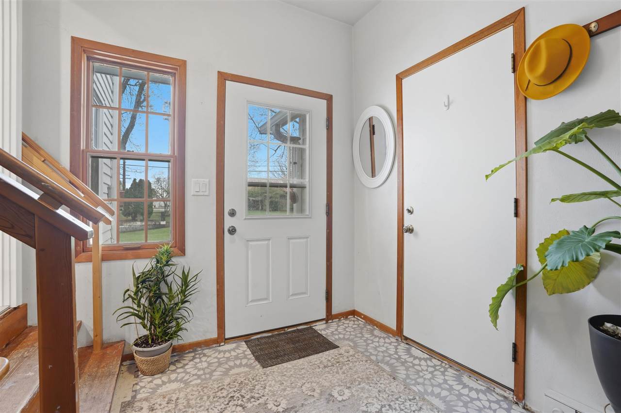 505 N 2nd Avenue Washington IA 52353