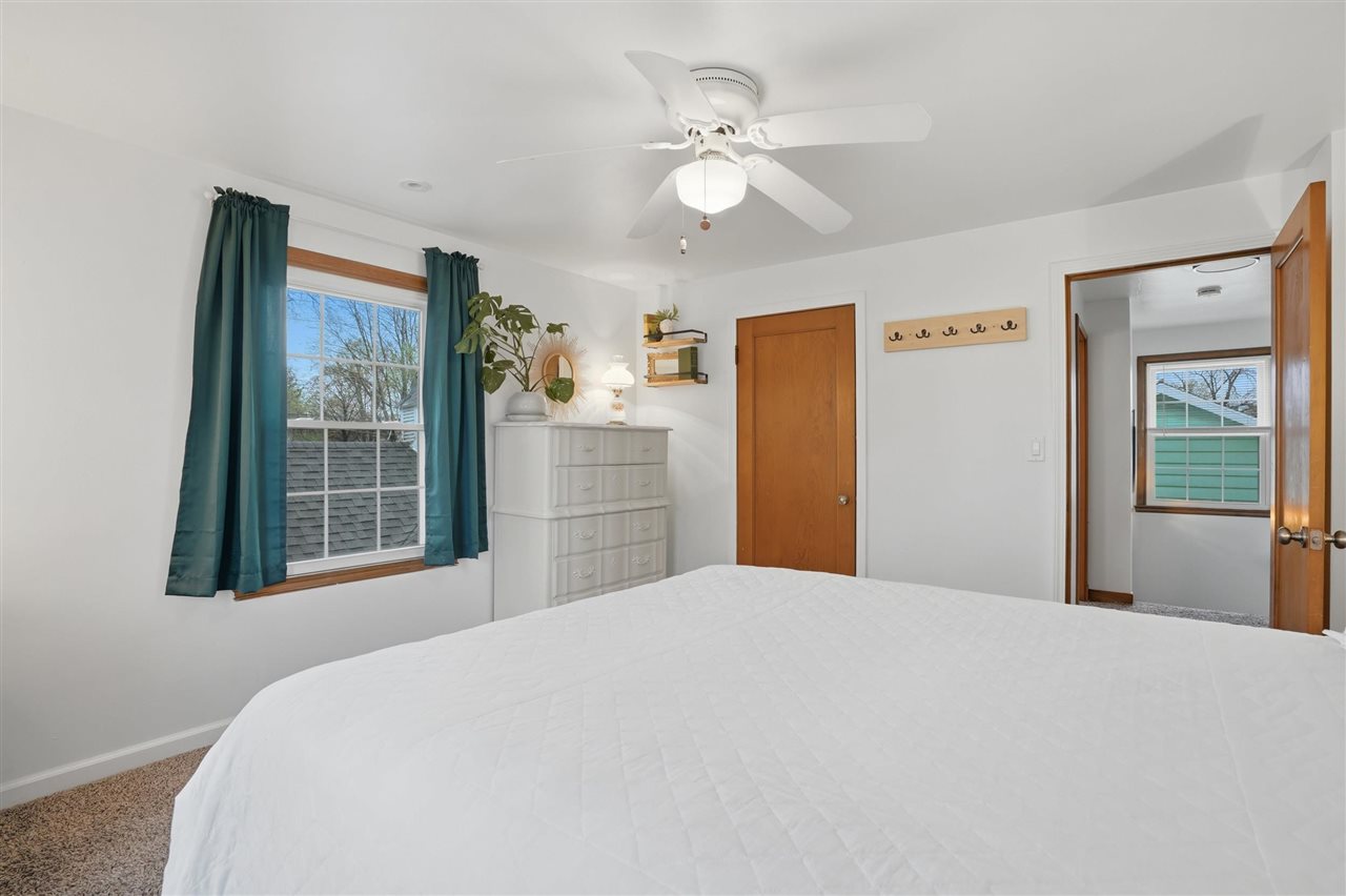 505 N 2nd Avenue Washington IA 52353