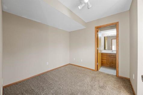667 Andy Court North Liberty IA 52317