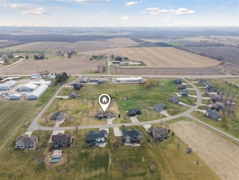 1109 Pelican Drive Kalona IA 52247