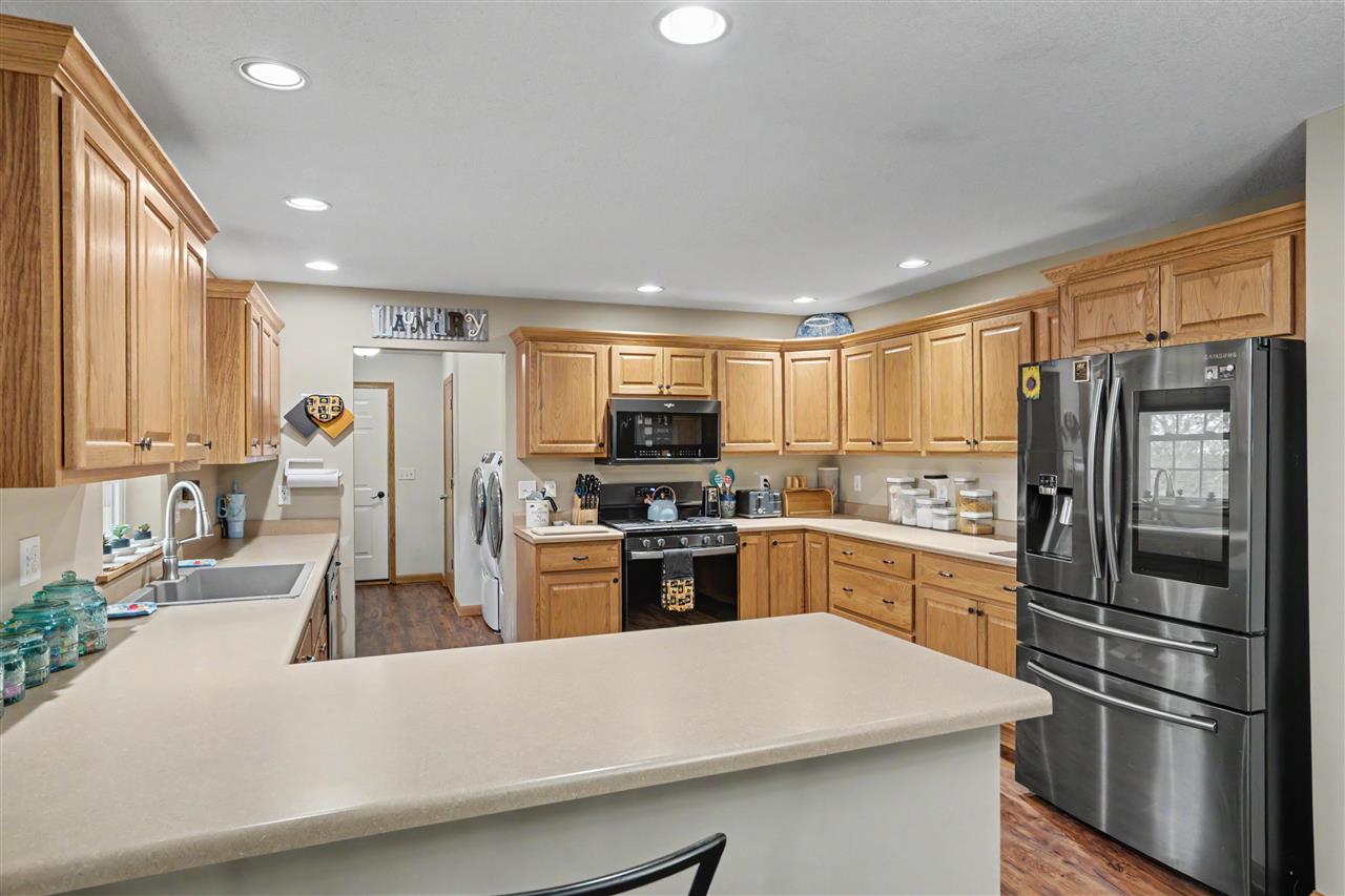 1109 Pelican Drive Kalona IA 52247