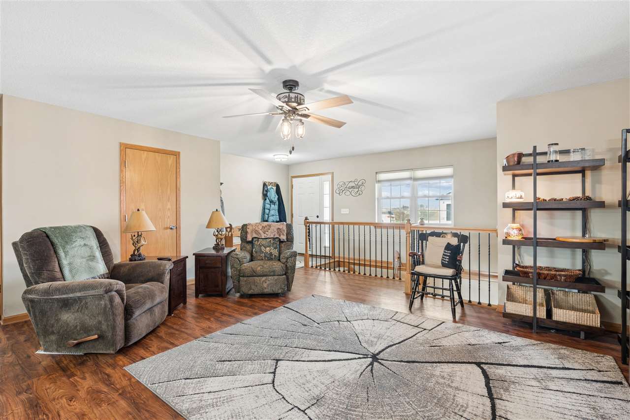 1109 Pelican Drive Kalona IA 52247