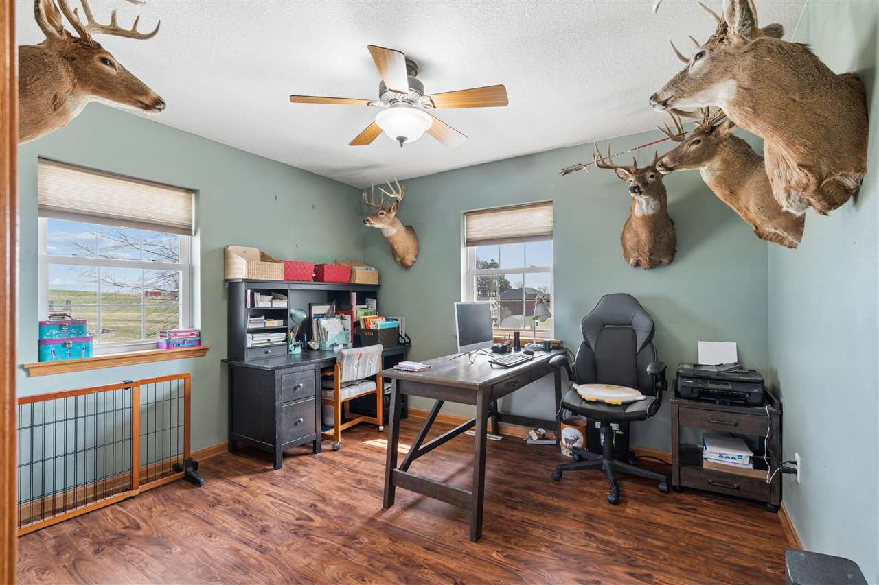 1109 Pelican Drive Kalona IA 52247
