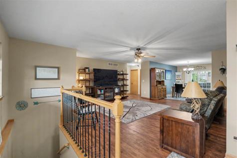 1109 Pelican Drive Kalona IA 52247