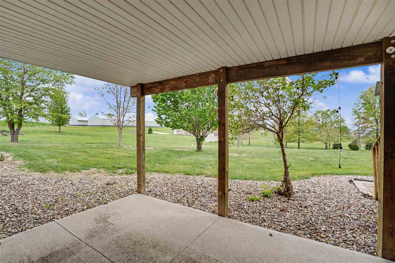 1109 Pelican Drive Kalona IA 52247