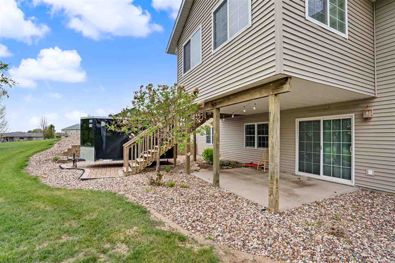1109 Pelican Drive Kalona IA 52247