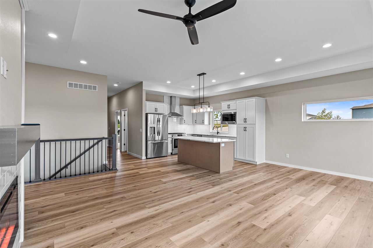 3056 Ridgeview Circle Coralville IA 52241