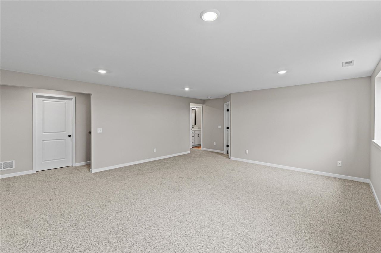 3056 Ridgeview Circle Coralville IA 52241