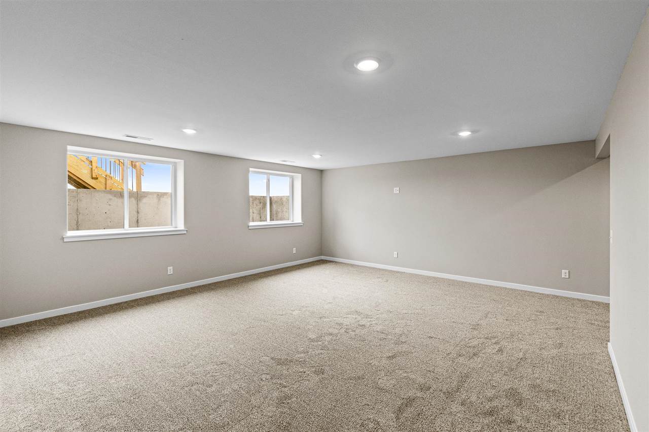 3056 Ridgeview Circle Coralville IA 52241