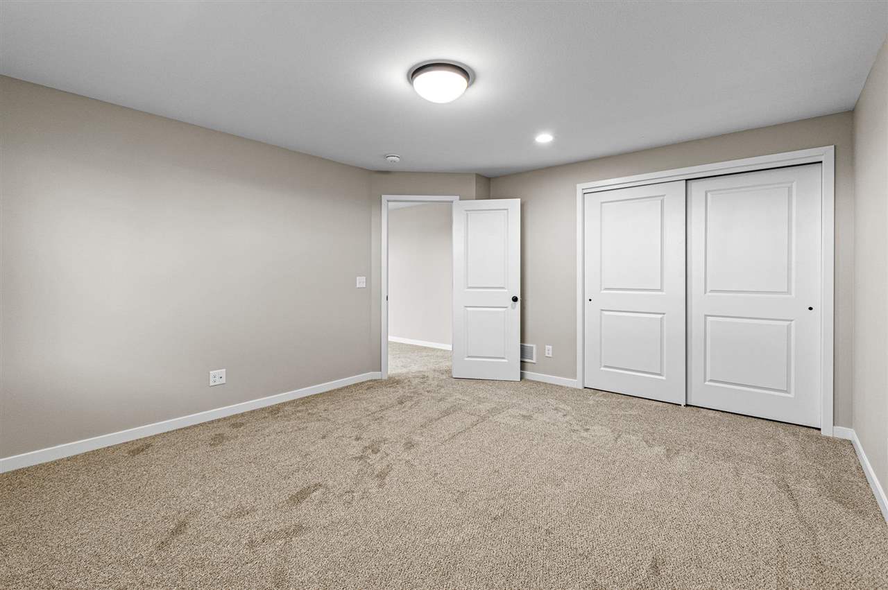 3056 Ridgeview Circle Coralville IA 52241