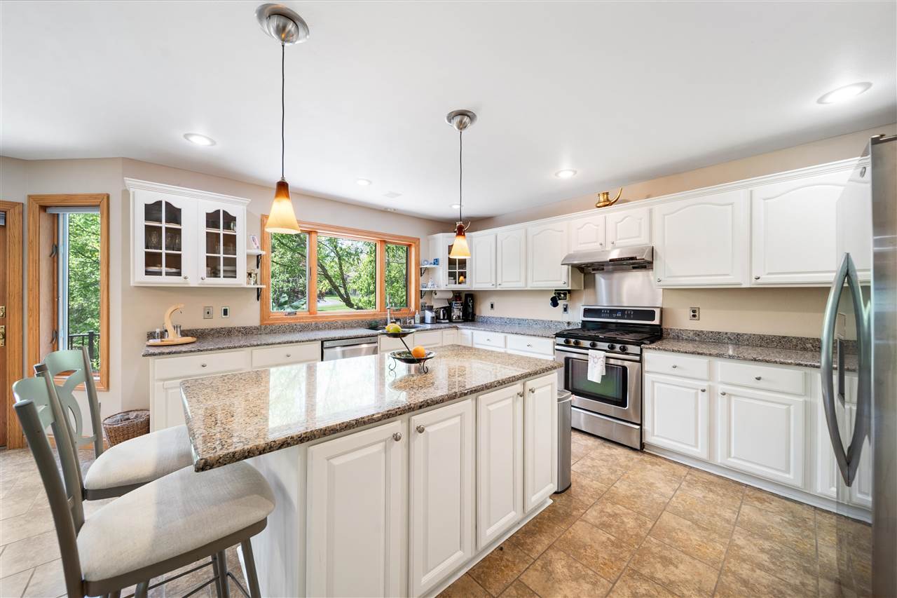1802 Brown Deer Trail Coralville IA 52241