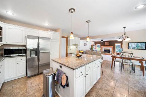 1802 Brown Deer Trail Coralville IA 52241