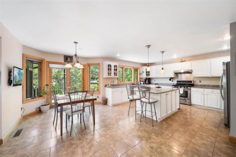 1802 Brown Deer Trail Coralville IA 52241