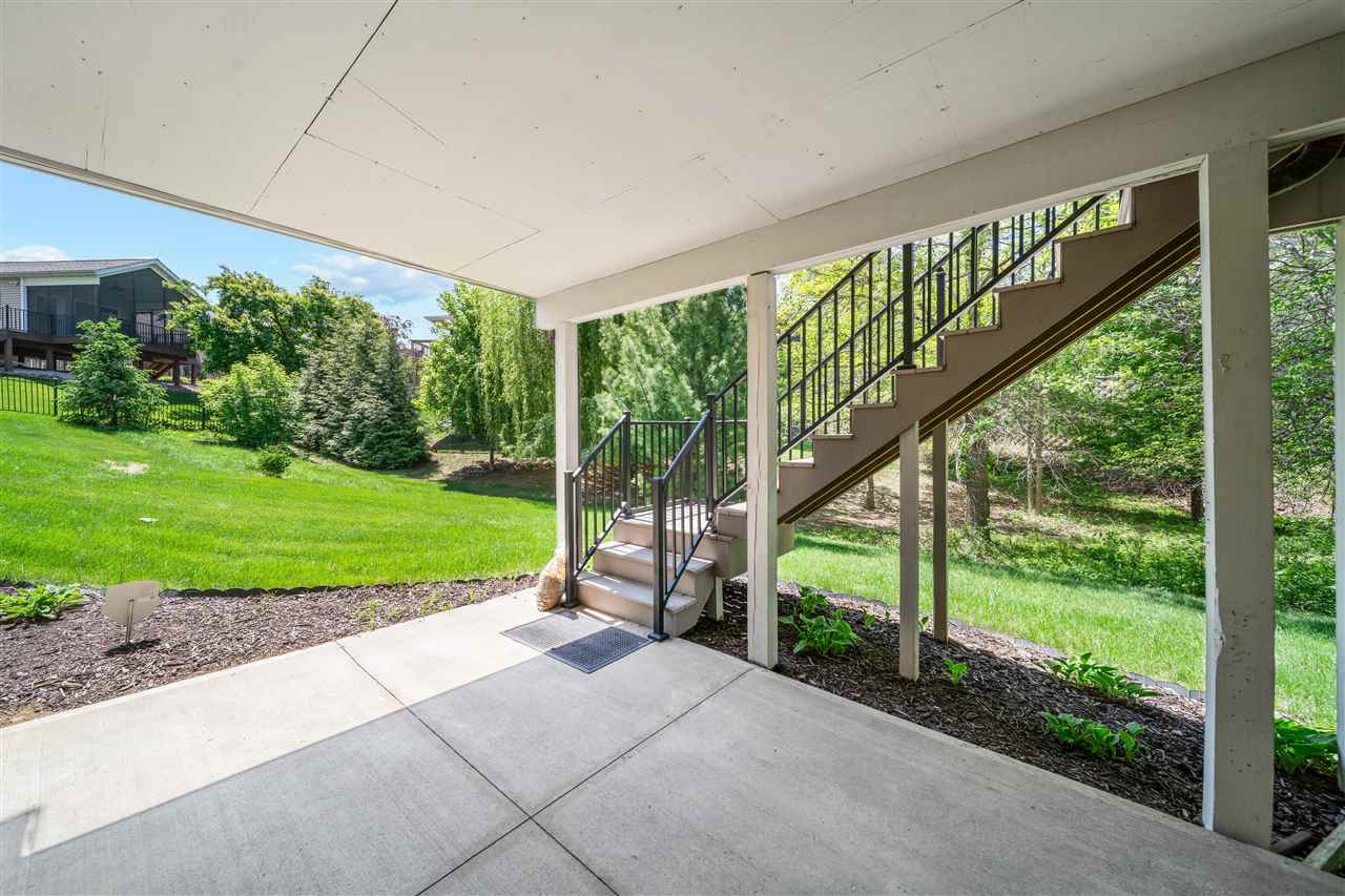 1802 Brown Deer Trail Coralville IA 52241
