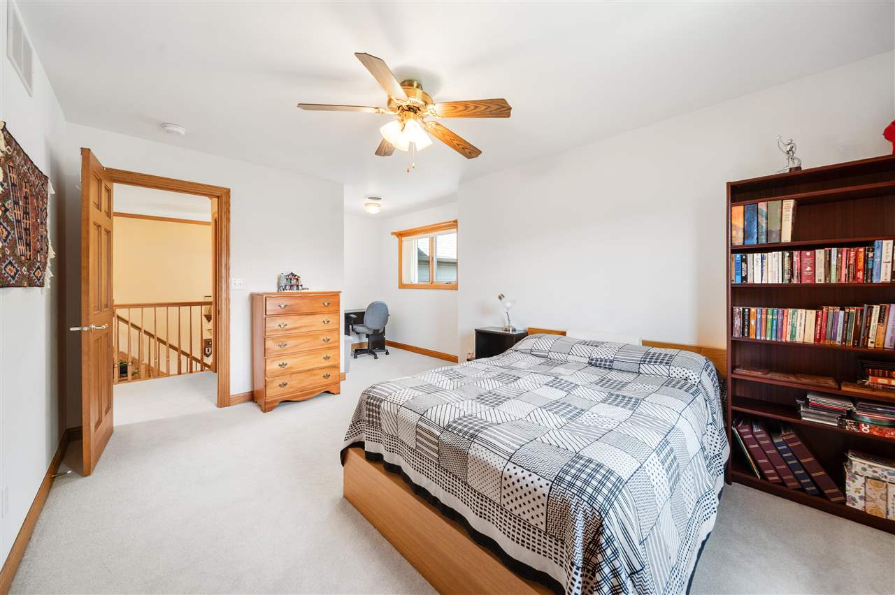 1802 Brown Deer Trail Coralville IA 52241