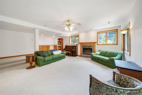 1802 Brown Deer Trail Coralville IA 52241
