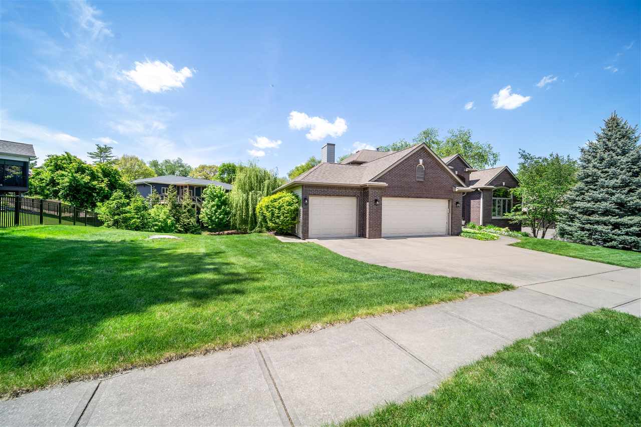 1802 Brown Deer Trail Coralville IA 52241