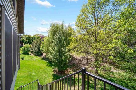 1802 Brown Deer Trail Coralville IA 52241