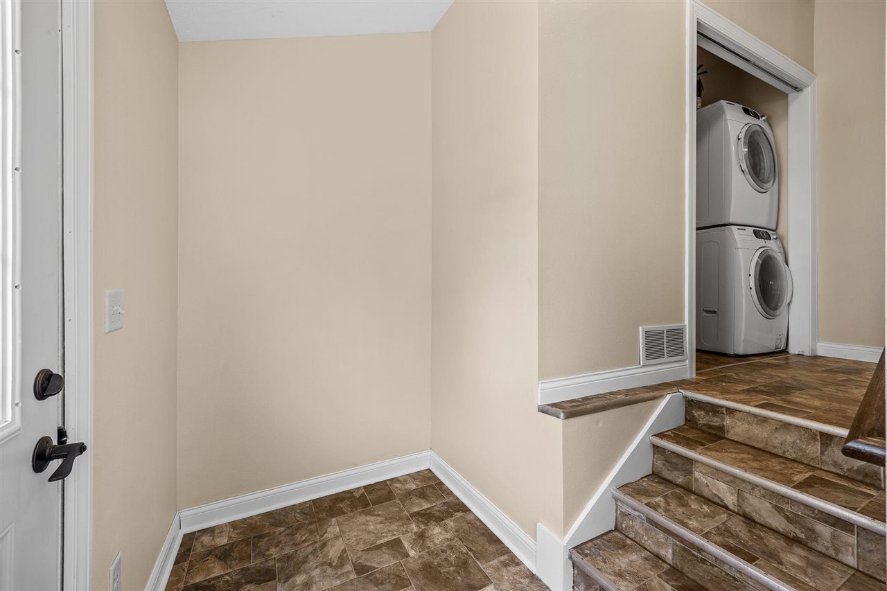 716 8th Street SW Cedar Rapids IA 52404