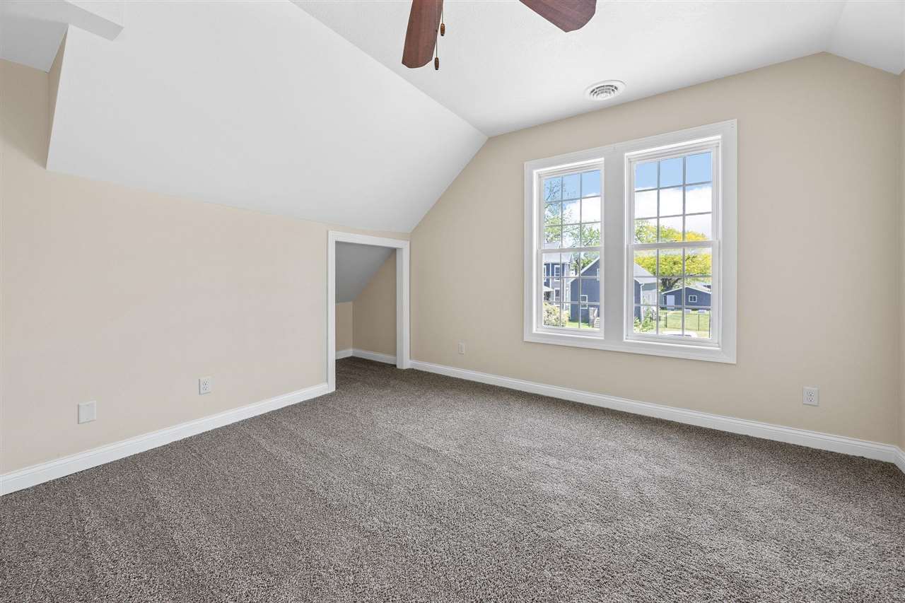 716 8th Street SW Cedar Rapids IA 52404