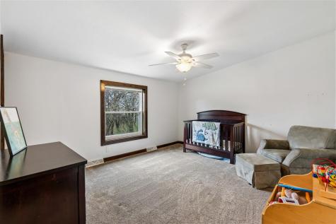 1668 180th Street Nichols IA 52766