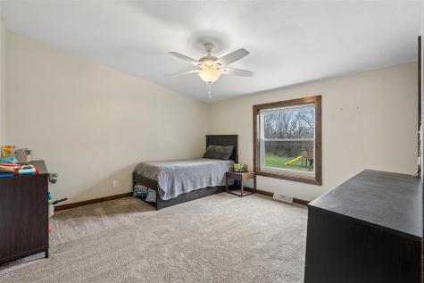 1668 180th Street Nichols IA 52766