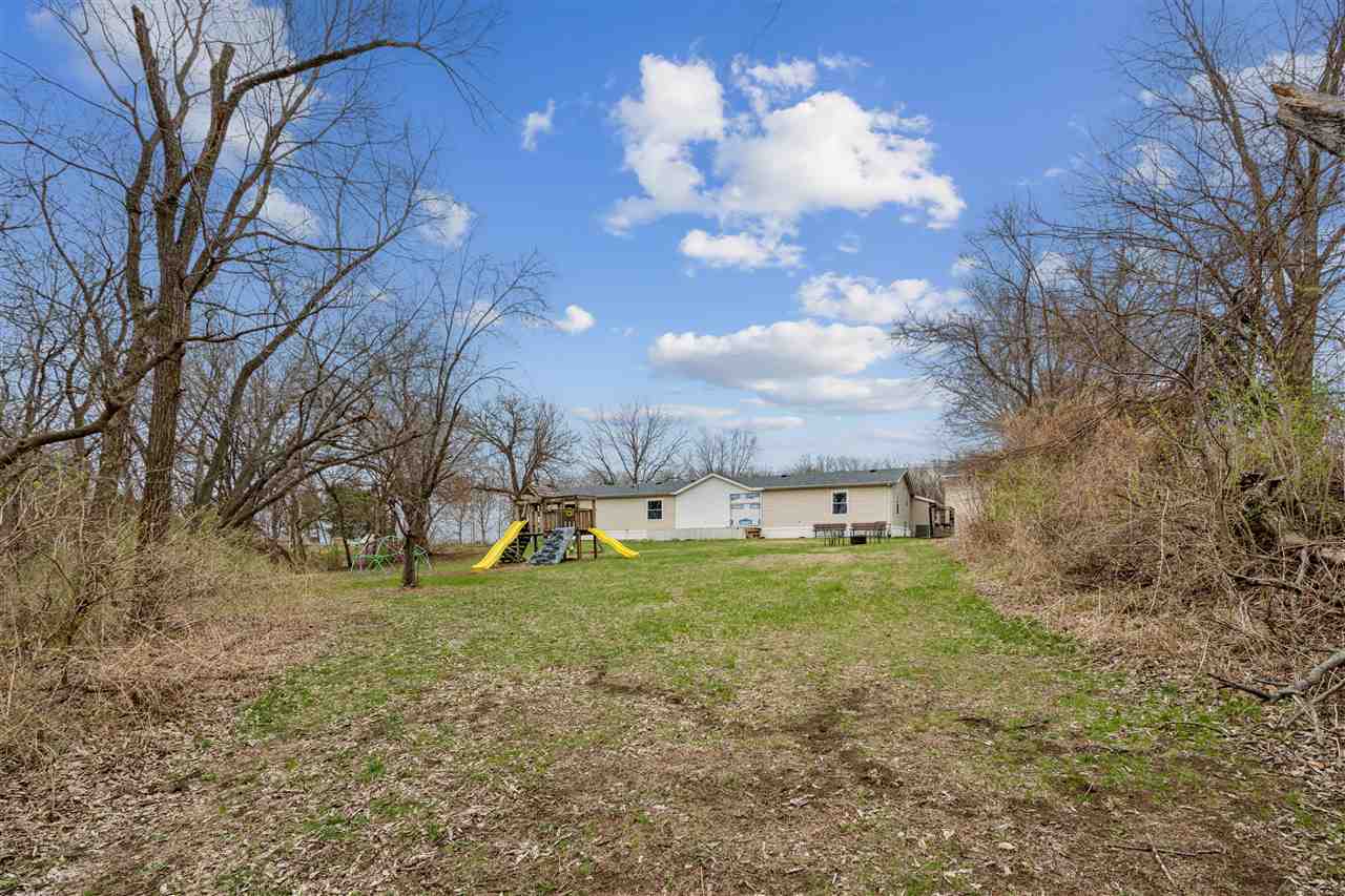 1668 180th Street Nichols IA 52766