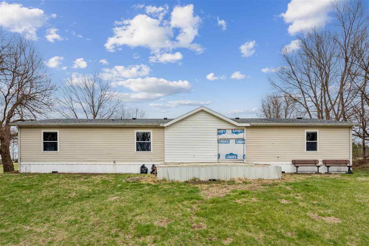 1668 180th Street Nichols IA 52766