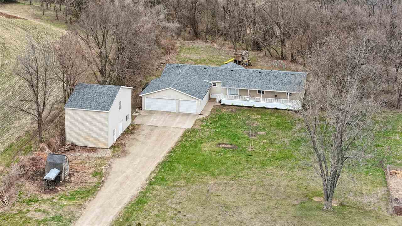 1668 180th Street Nichols IA 52766