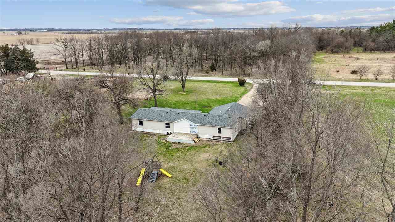 1668 180th Street Nichols IA 52766