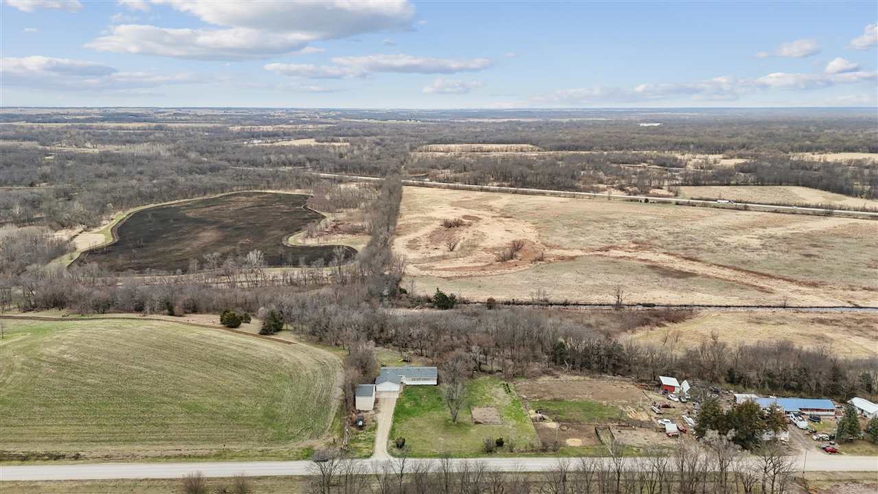 1668 180th Street Nichols IA 52766