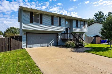 30 Prairie Ridge Court North Liberty IA 52317