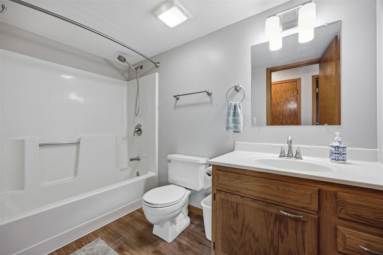 30 Prairie Ridge Court North Liberty IA 52317