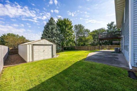 30 Prairie Ridge Court North Liberty IA 52317