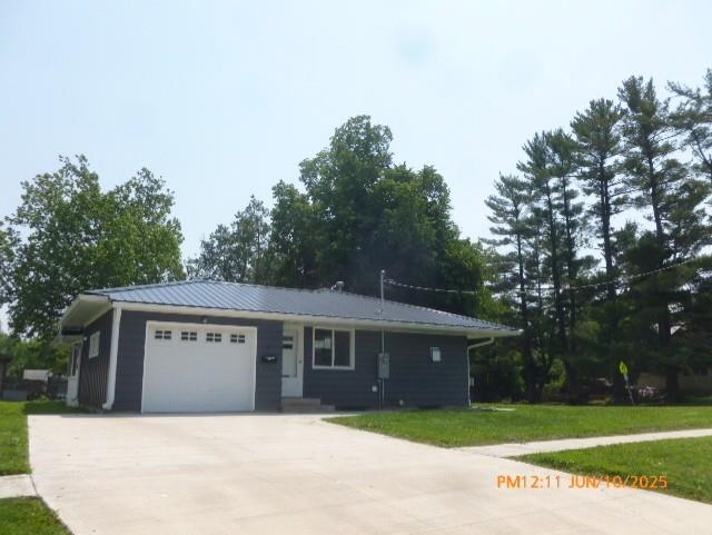 201 E Ross Street Toledo IA 52342