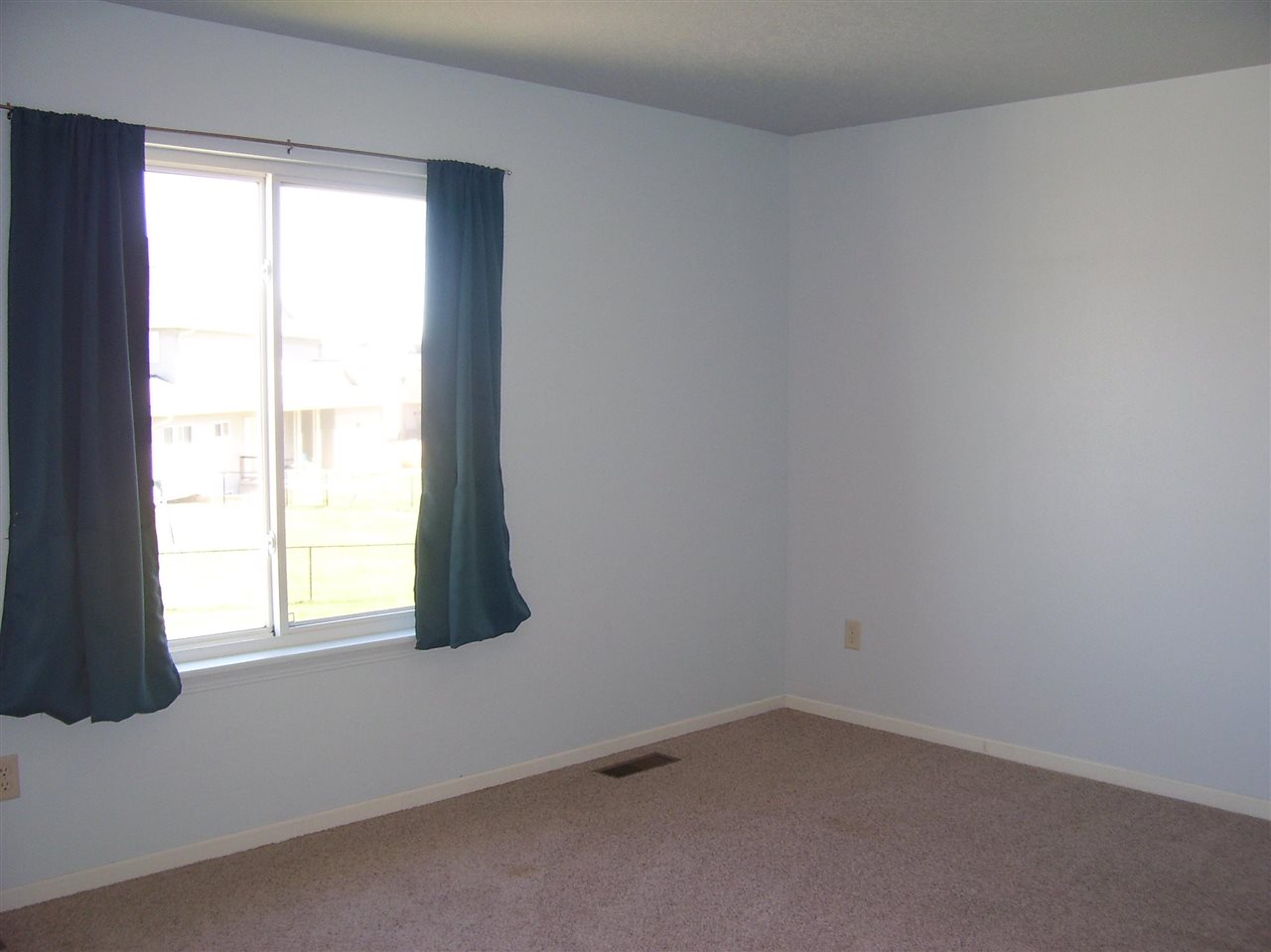 1512 Alder Drive North Liberty IA 52317