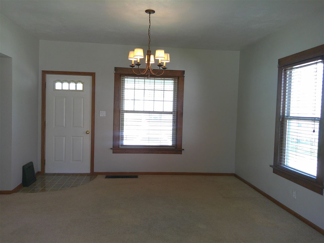 618 Washington Street Victor IA 52347