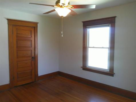 618 Washington Street Victor IA 52347
