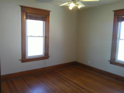 618 Washington Street Victor IA 52347