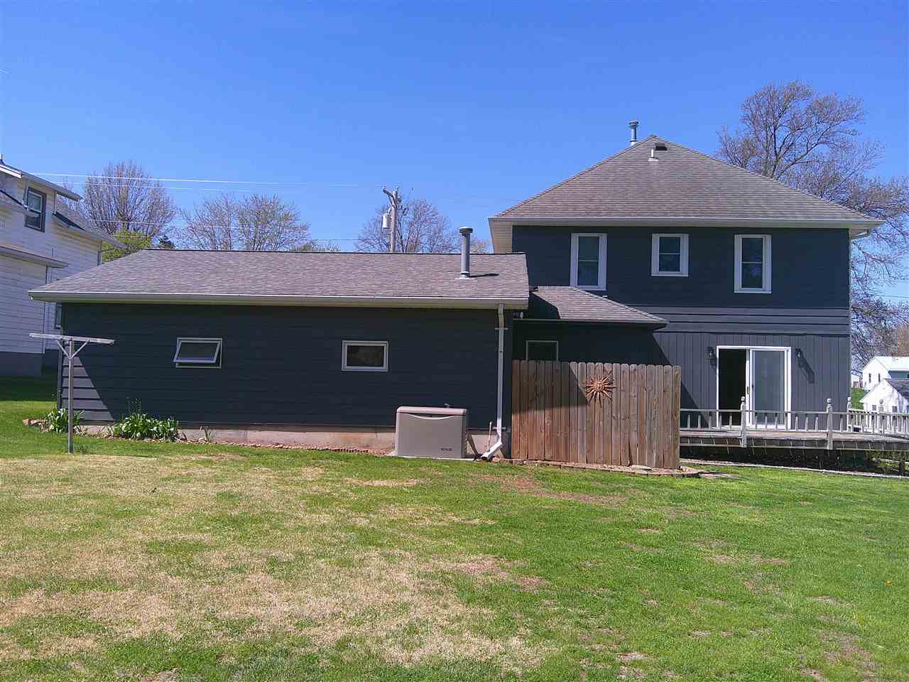 618 Washington Street Victor IA 52347