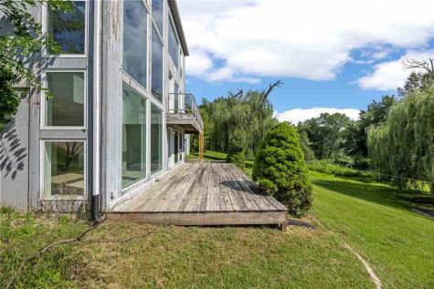4315 Pioneer Trail SE Cedar Rapids IA 52403